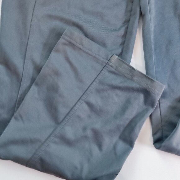 Puma track / jogging pants grey with Puma graphic design boys size XL (18-20) - Picture 11 of 15